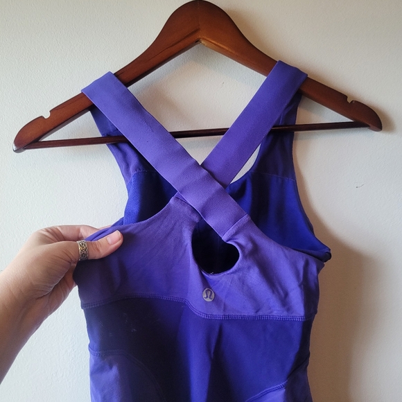 Lululemon criss cross tank - Picture 2 of 4